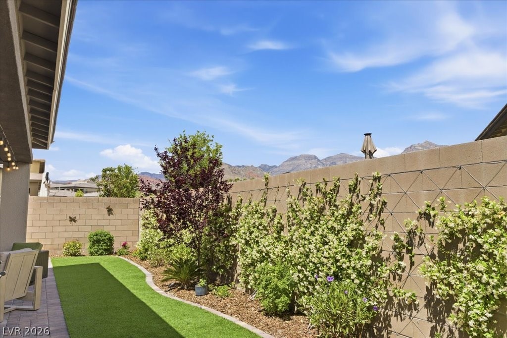 12476 Heritage Bend Drive