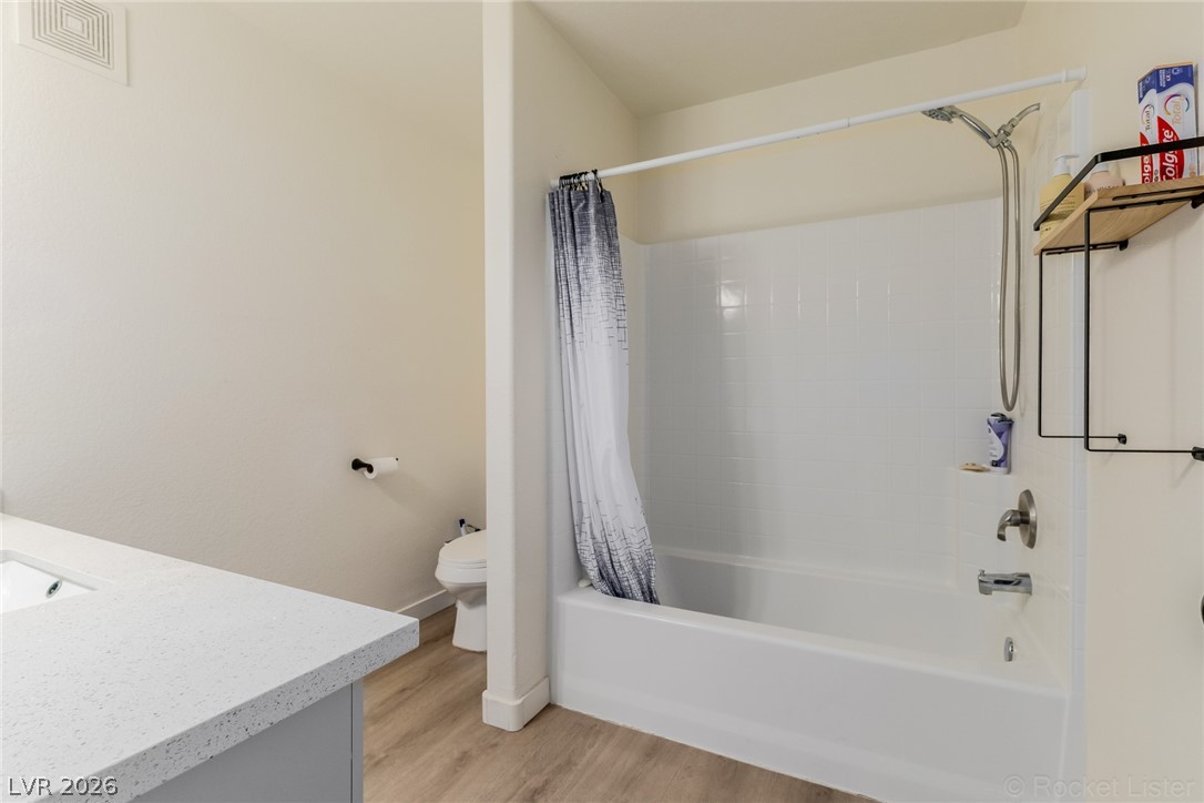 2122 Sleepy Court 2122