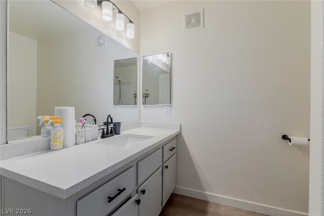 2122 Sleepy Court 2122