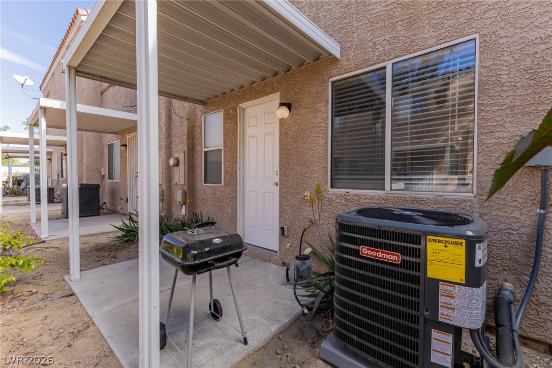 2122 Sleepy Court 2122