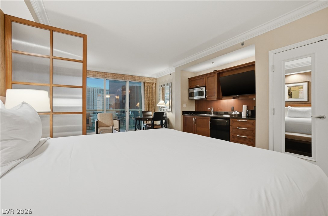 145 East Harmon Avenue 1005