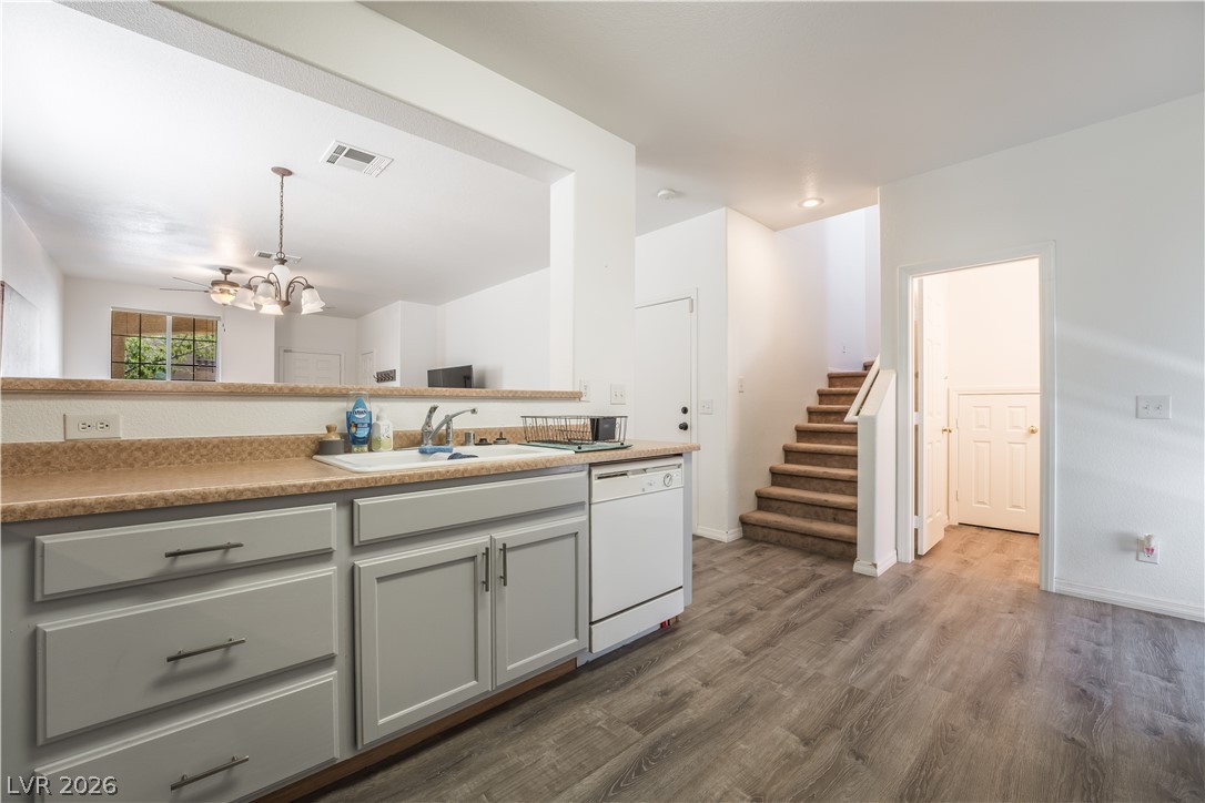 1228 Oak Village Avenue