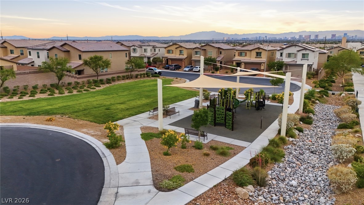 2740 Aldine Court