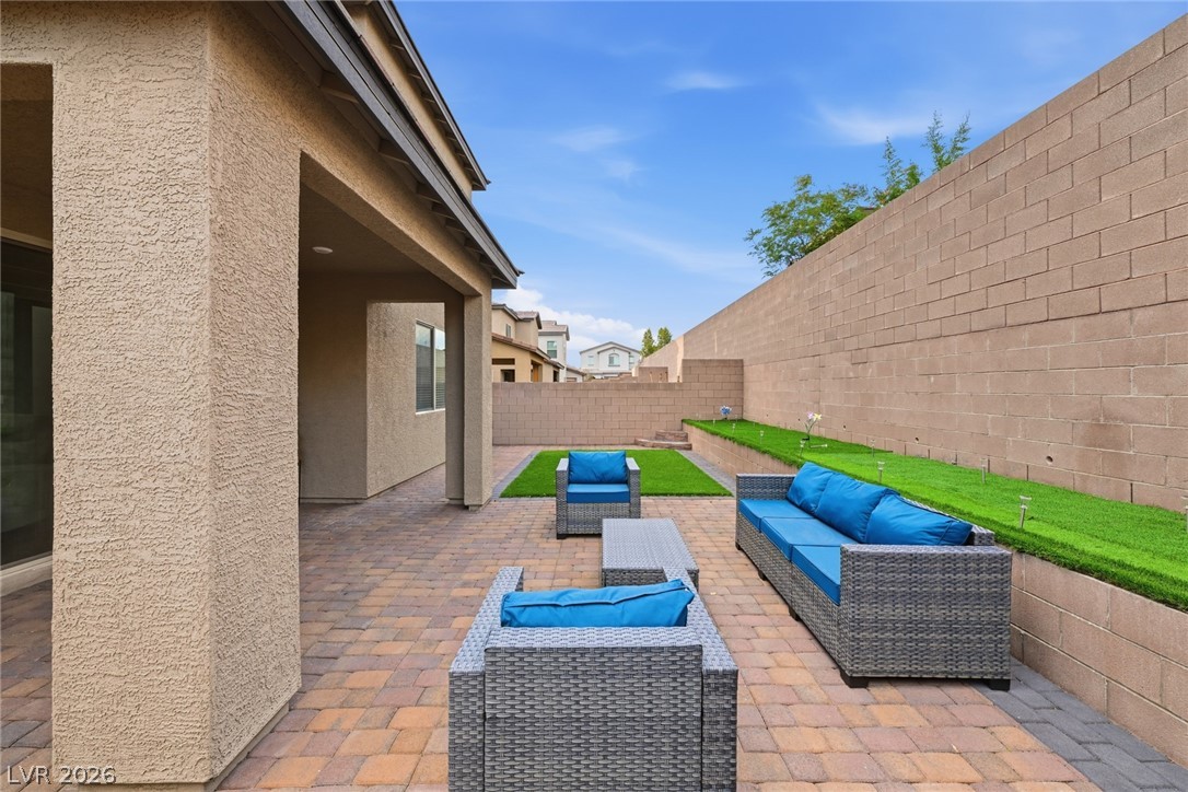 2740 Aldine Court