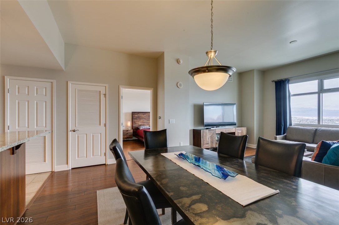 150 Las Vegas Boulevard 2115