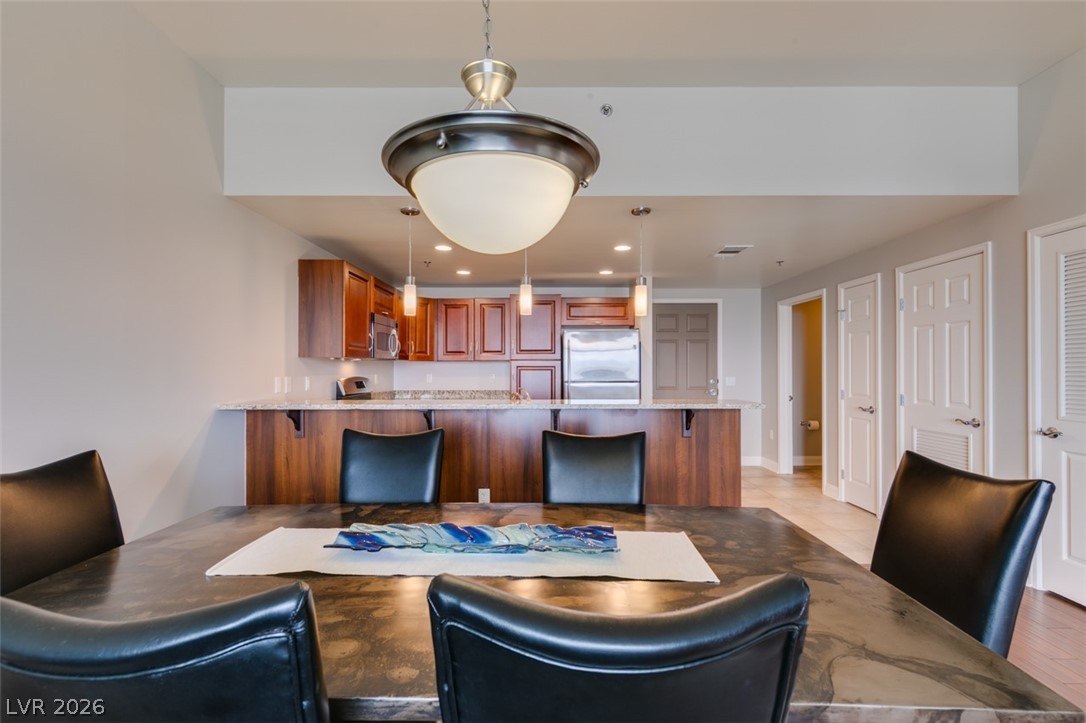 150 Las Vegas Boulevard 2115