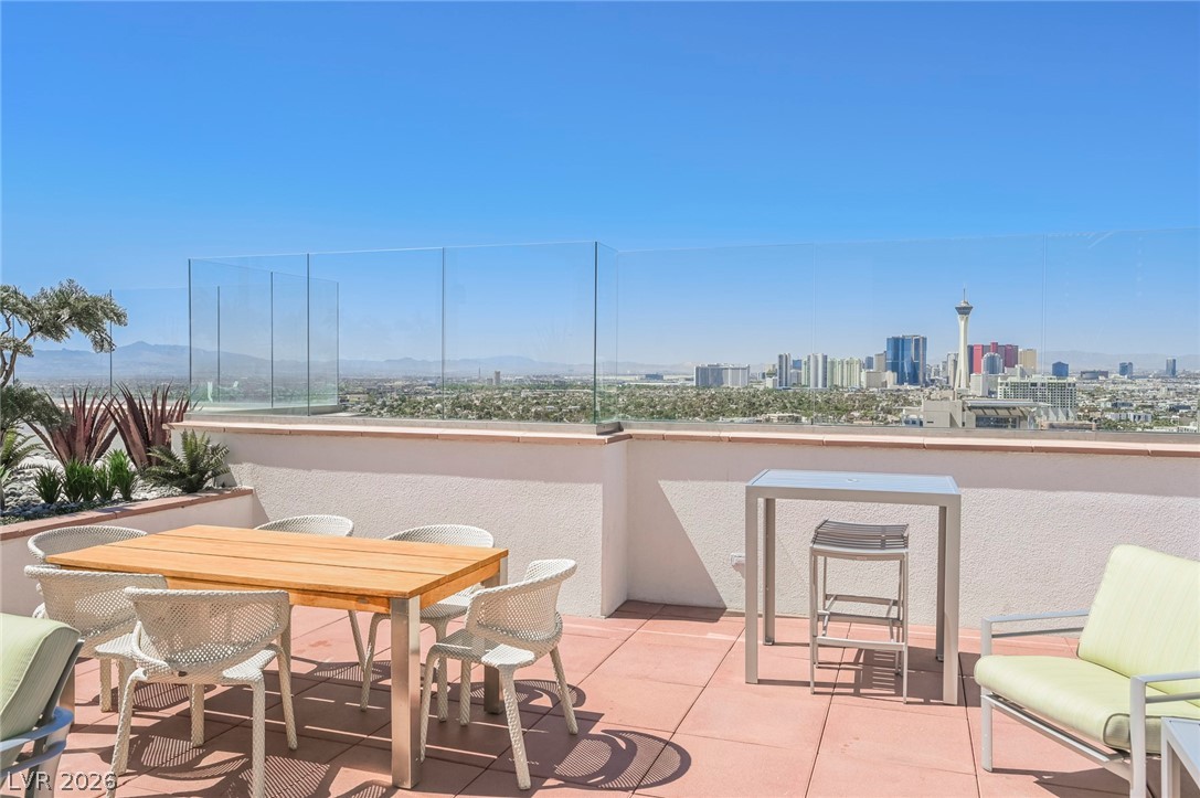 150 Las Vegas Boulevard 2115