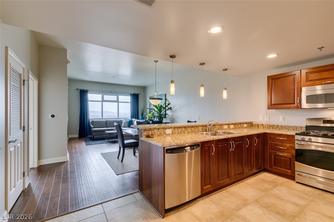 150 Las Vegas Boulevard 2115