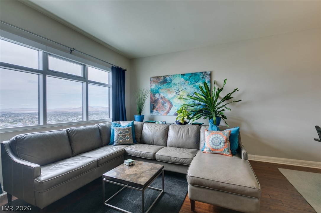 150 Las Vegas Boulevard 2115