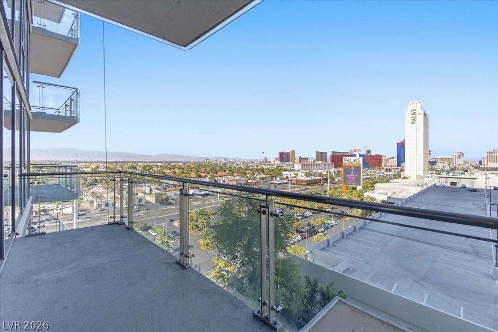 4381 West FLAMINGO Road 10306