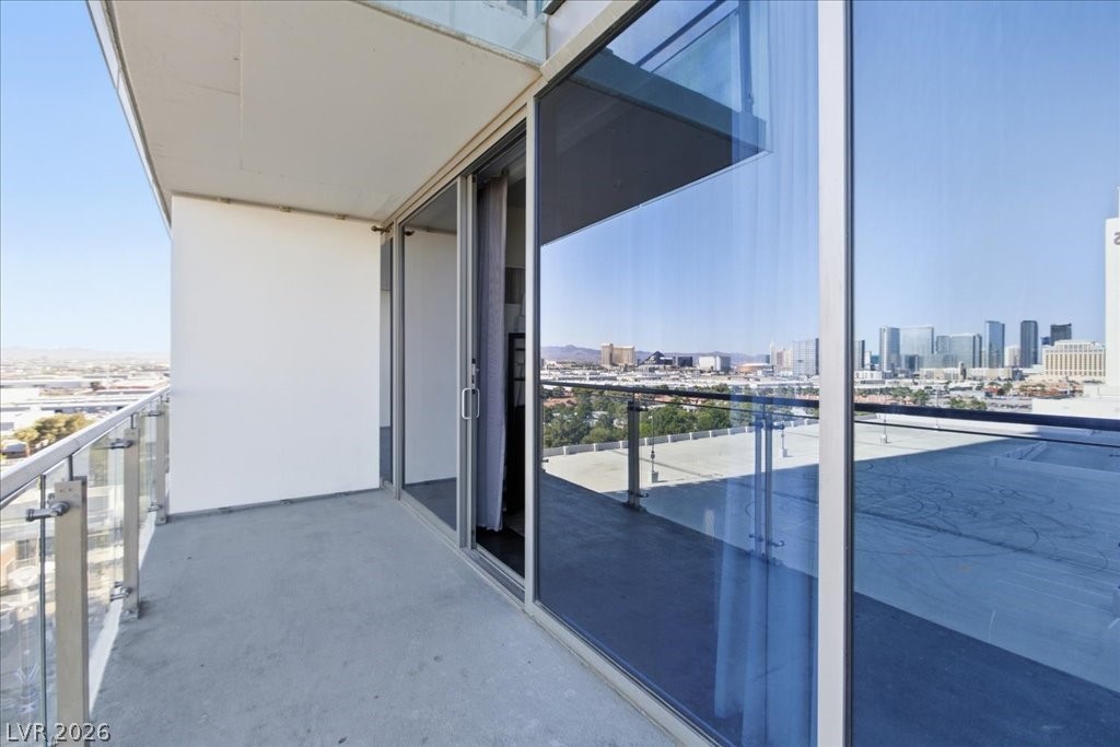 4381 West FLAMINGO Road 10306
