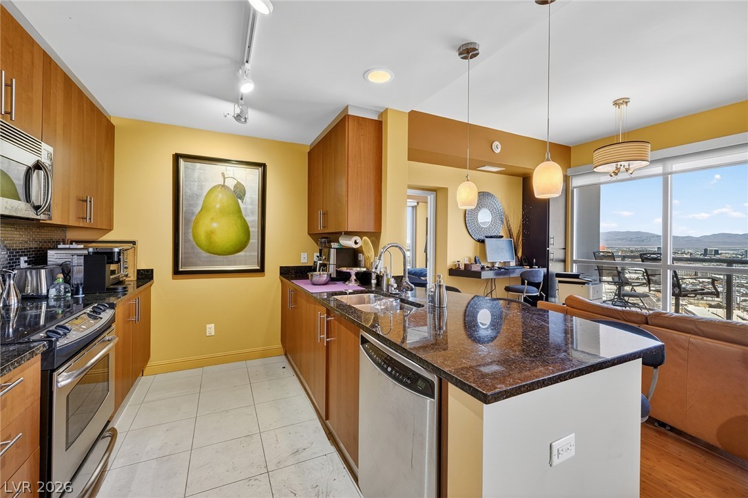 200 West Sahara Avenue 3012