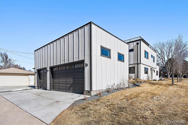 2255 E Iowa Avenue