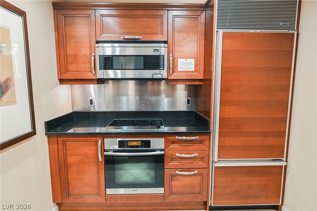 145 East HARMON Avenue 302