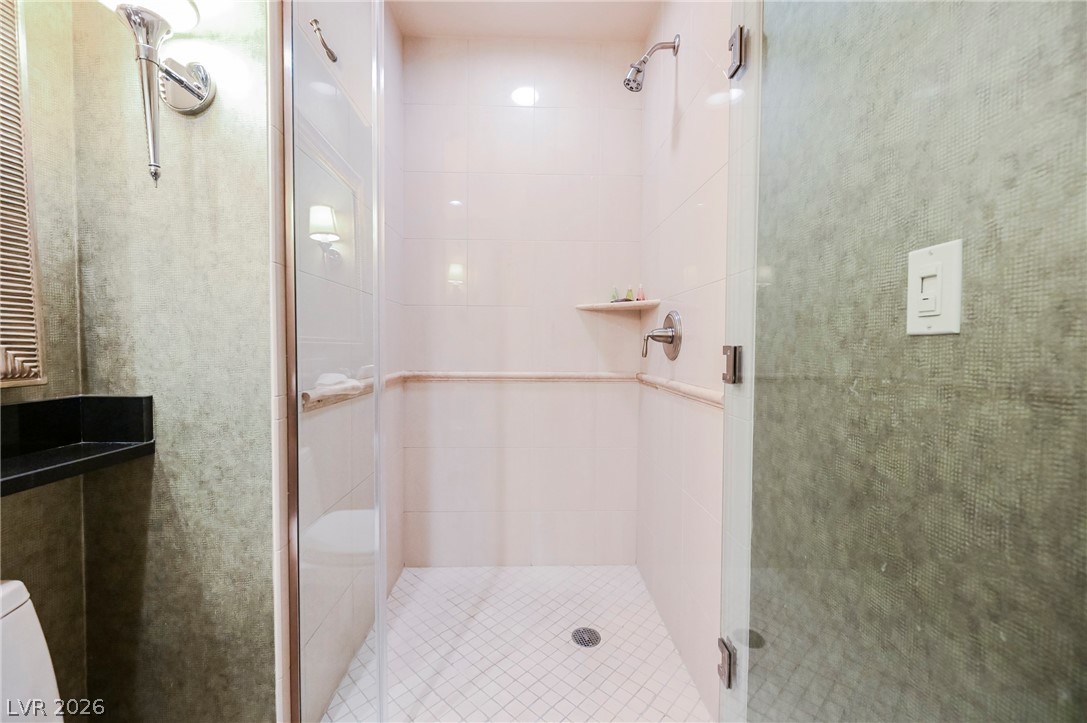 145 East HARMON Avenue 302