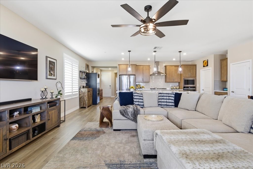 10026 Sangria Sunrise Avenue