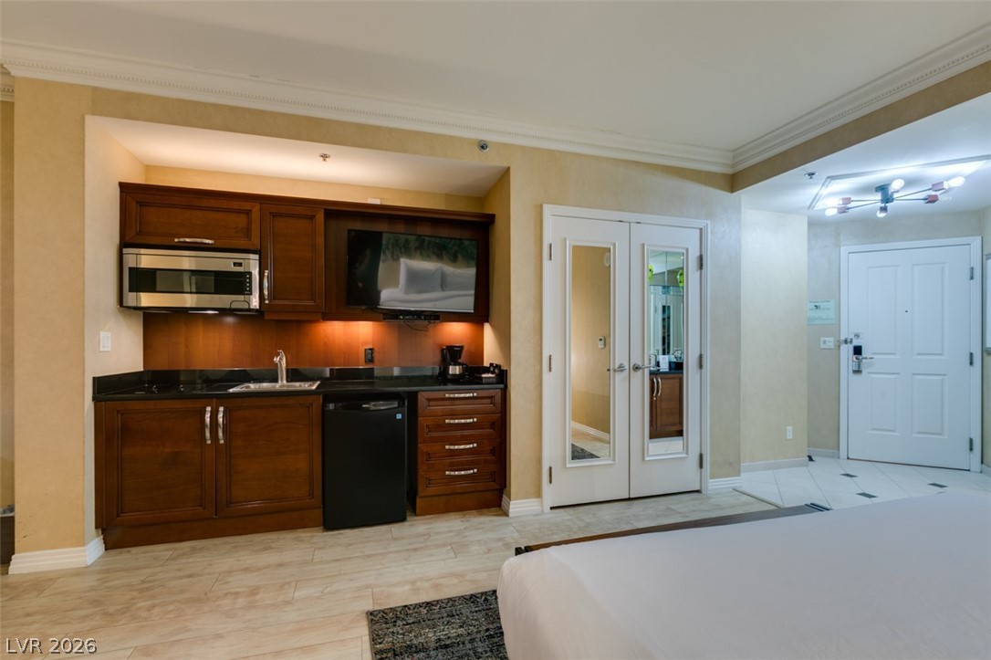 145 East HARMON Avenue 2615