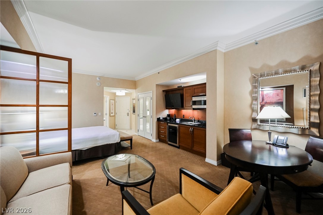135 East HARMON Avenue 703