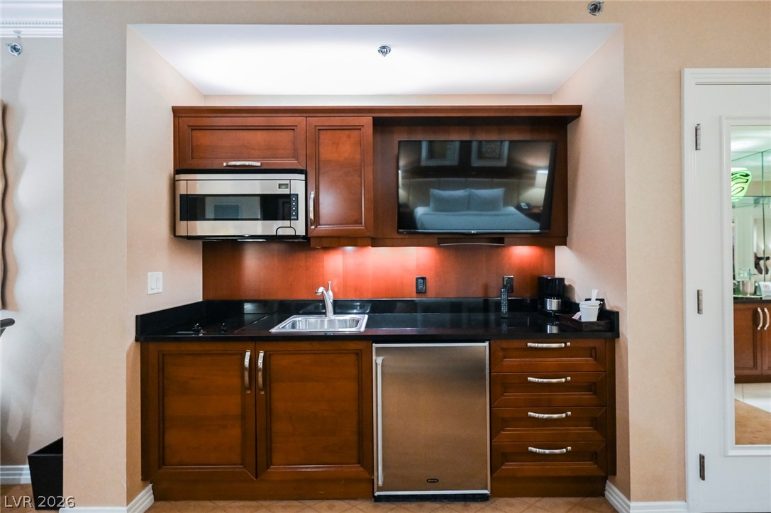 125 East HARMON Avenue 1405