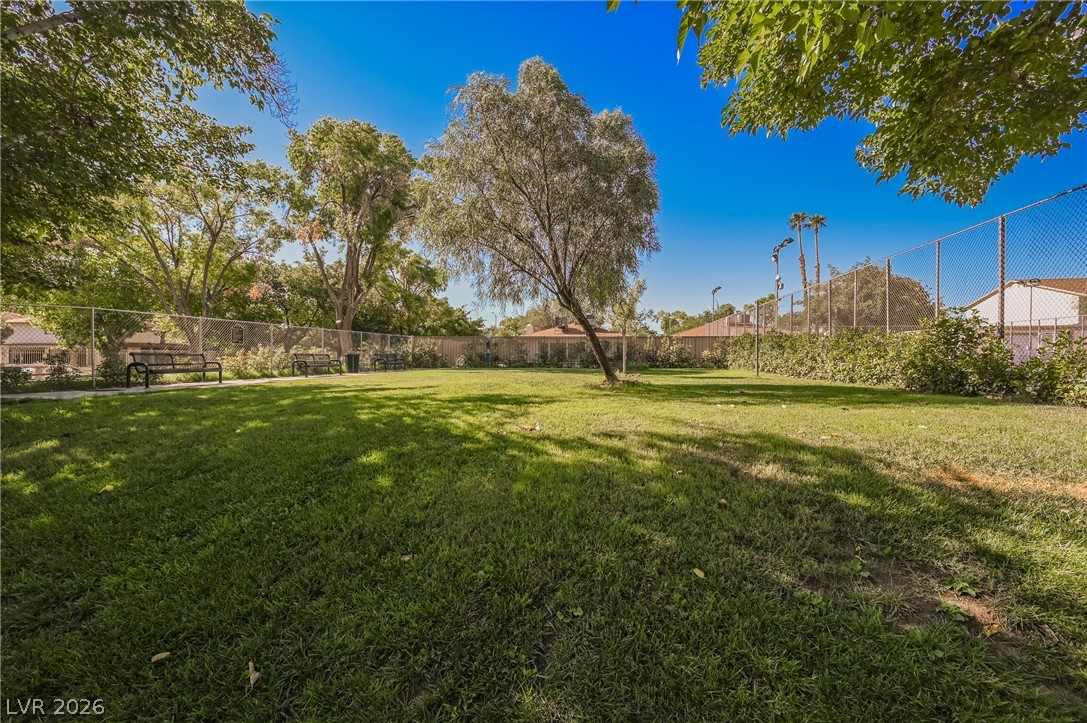 1337 Dorothy Avenue 4