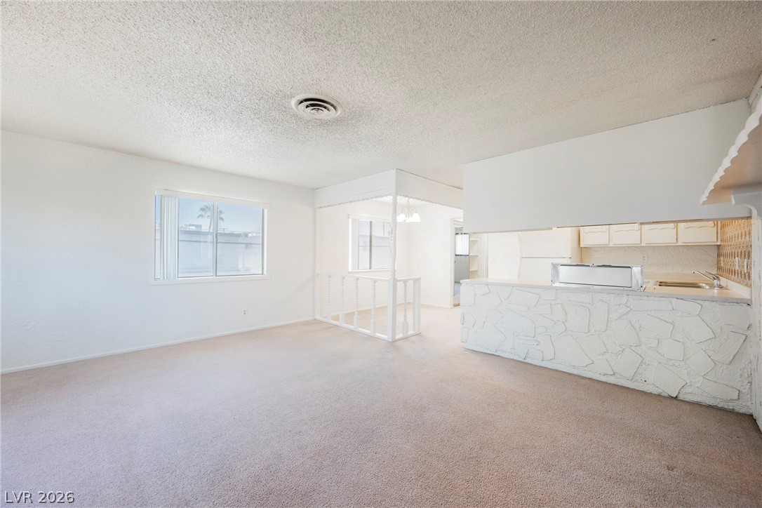 1337 Dorothy Avenue 4