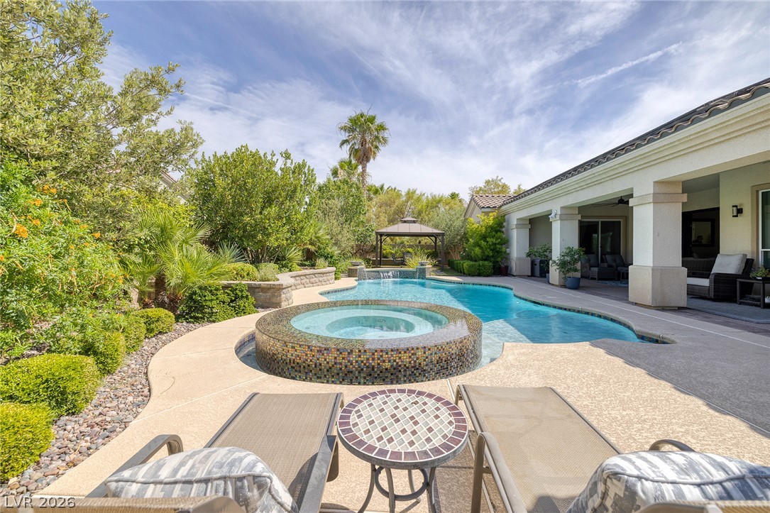 5594 Sumac Ridge Court