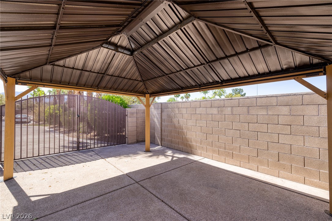 5594 Sumac Ridge Court
