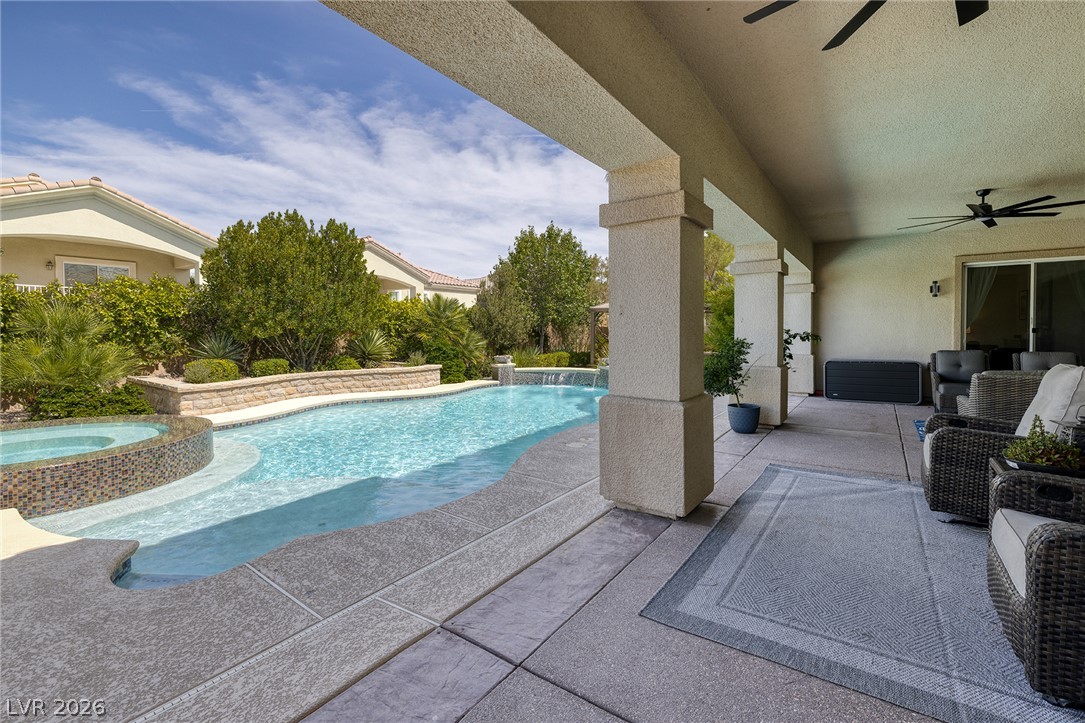 5594 Sumac Ridge Court