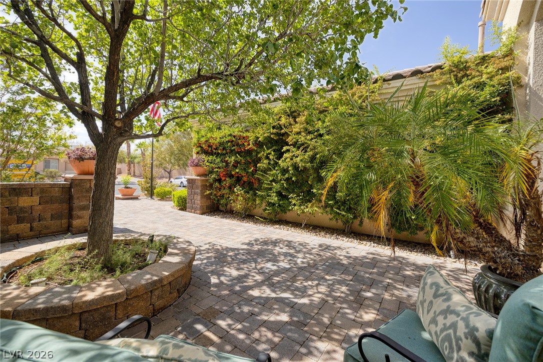 5594 Sumac Ridge Court