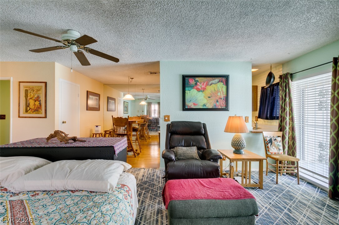 2556 Paradise Village Way
