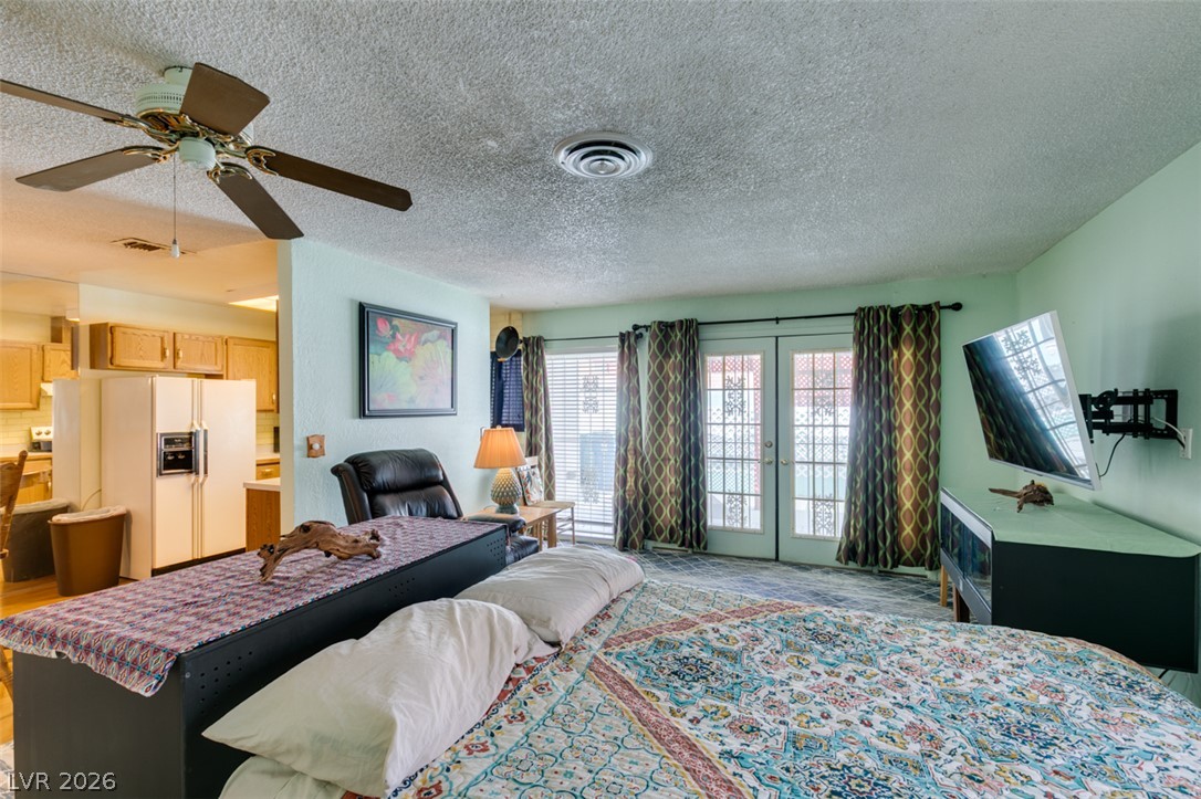 2556 Paradise Village Way
