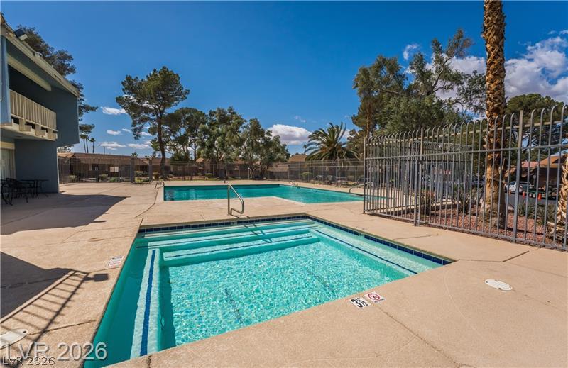 2556 Paradise Village Way