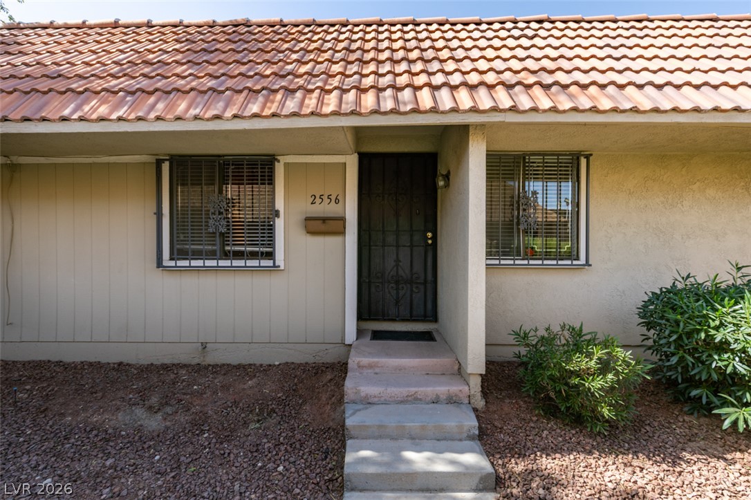 2556 Paradise Village Way
