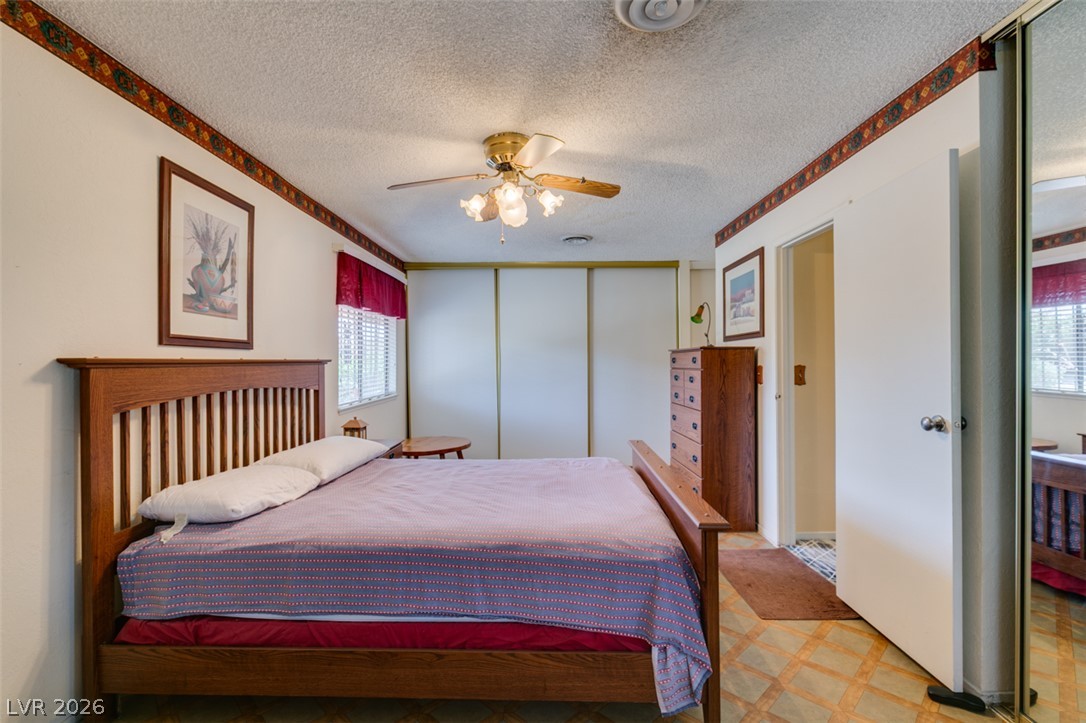 2556 Paradise Village Way