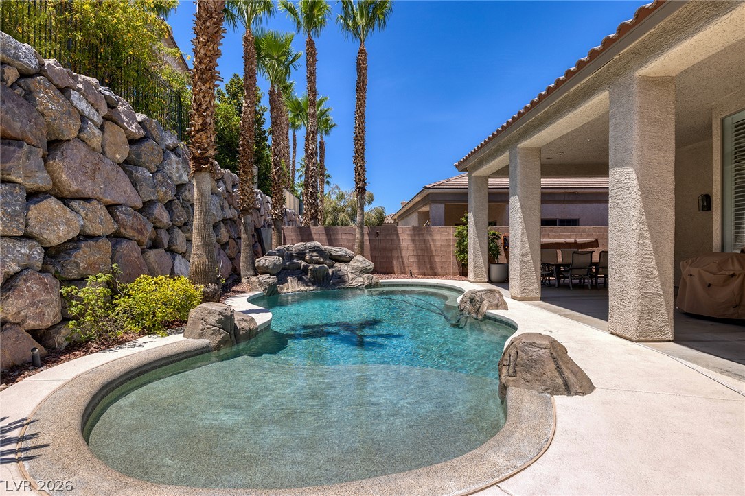 1339 Calle Calma