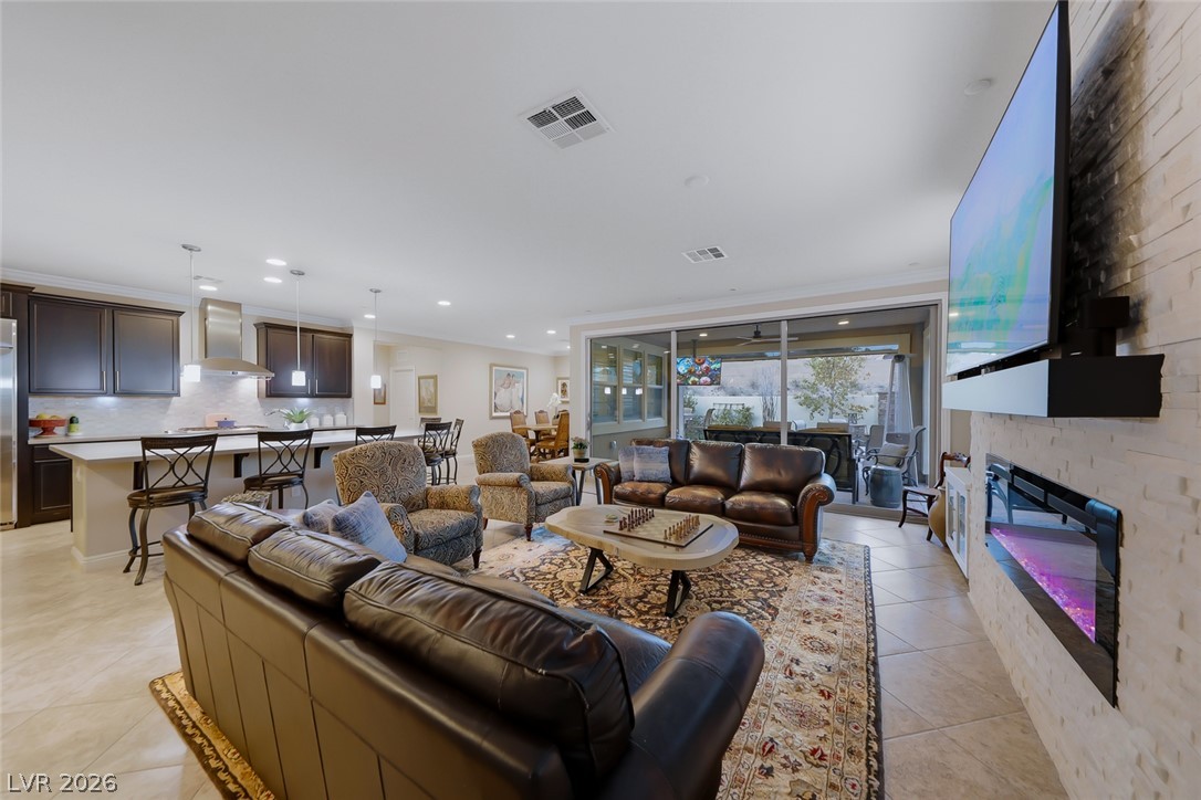 2534 Birch Hollow Street