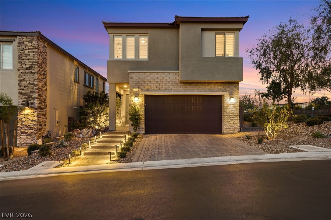 11861 Pelican Butte Avenue