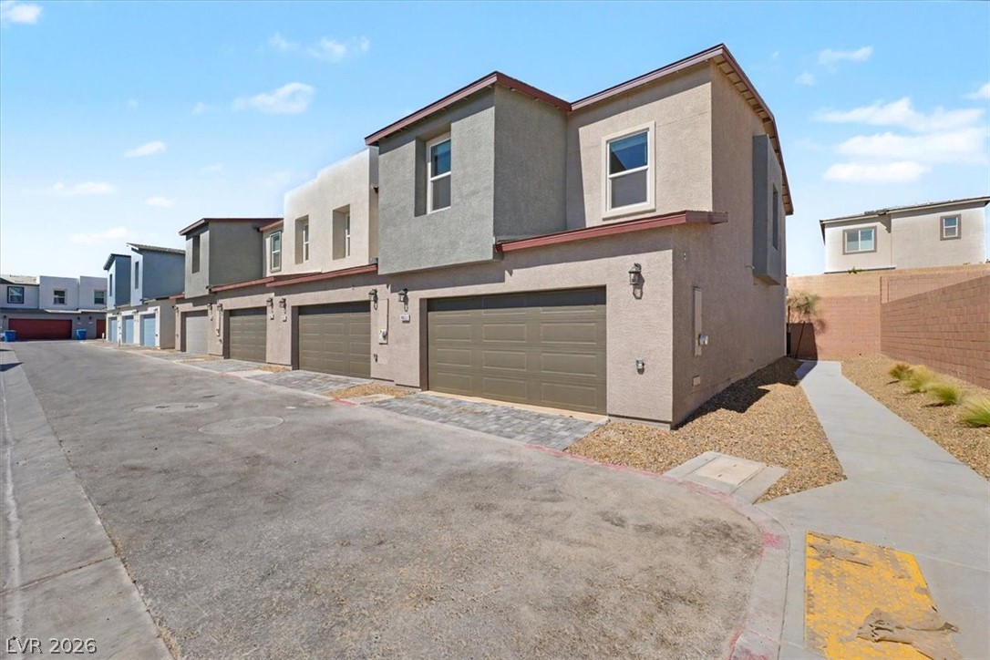 9653 Horseshoe Canyon Street