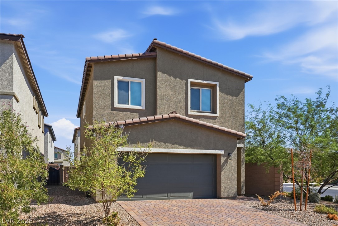 4706 Turquoise Cliffs Avenue