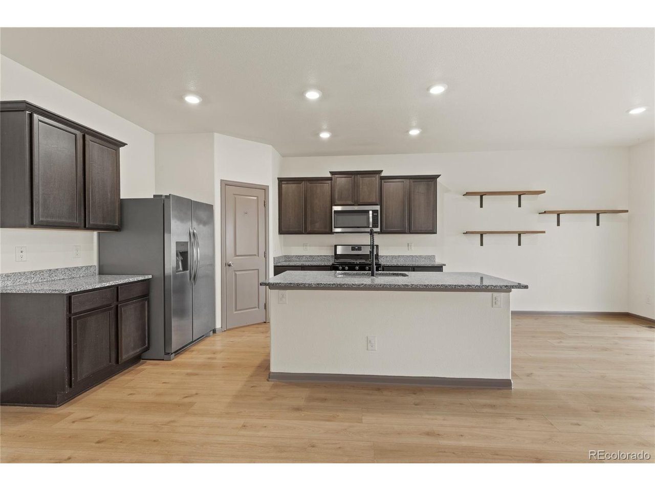 403 Quincy Rr Ave