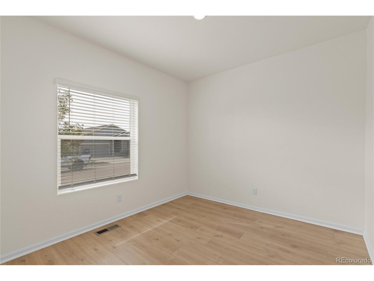 403 Quincy Rr Ave