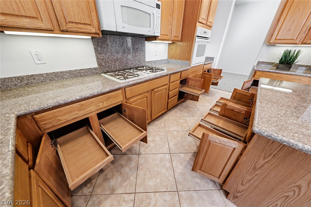 2175 Twin Falls Drive