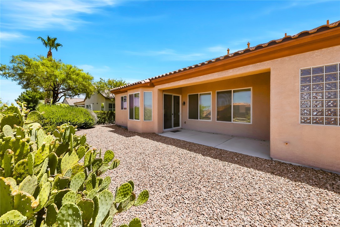 2175 Twin Falls Drive