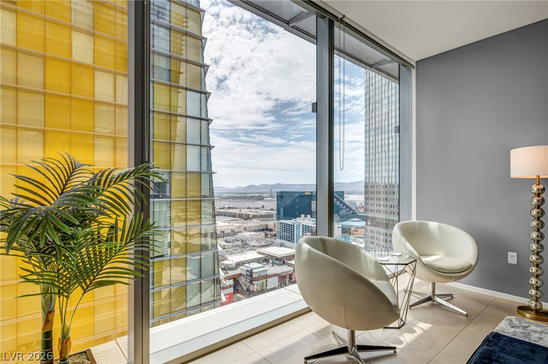 3726 Las Vegas Boulevard 2807