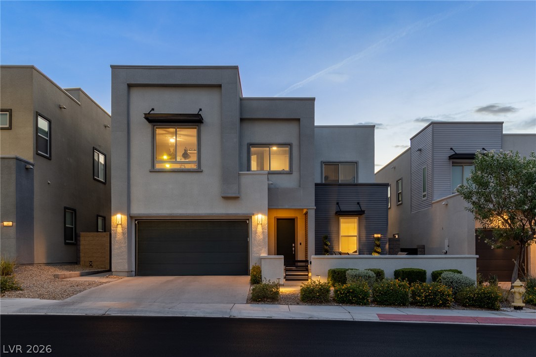 743 Glowing Horizon Street