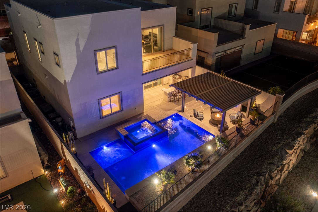 743 Glowing Horizon Street