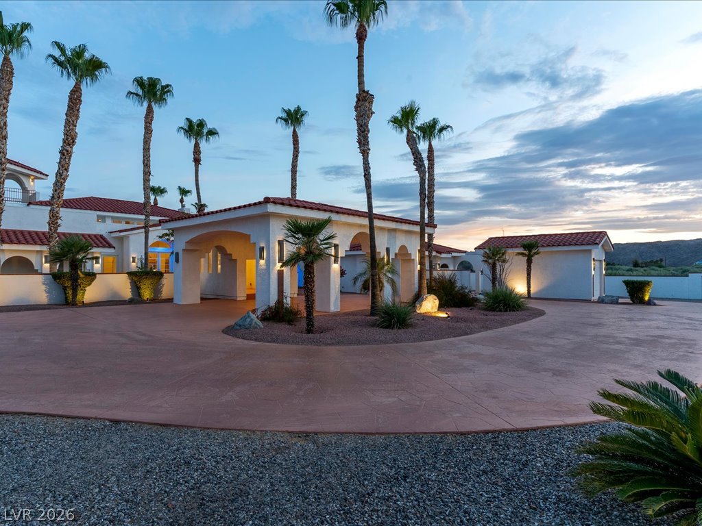 1705 West Casino Drive