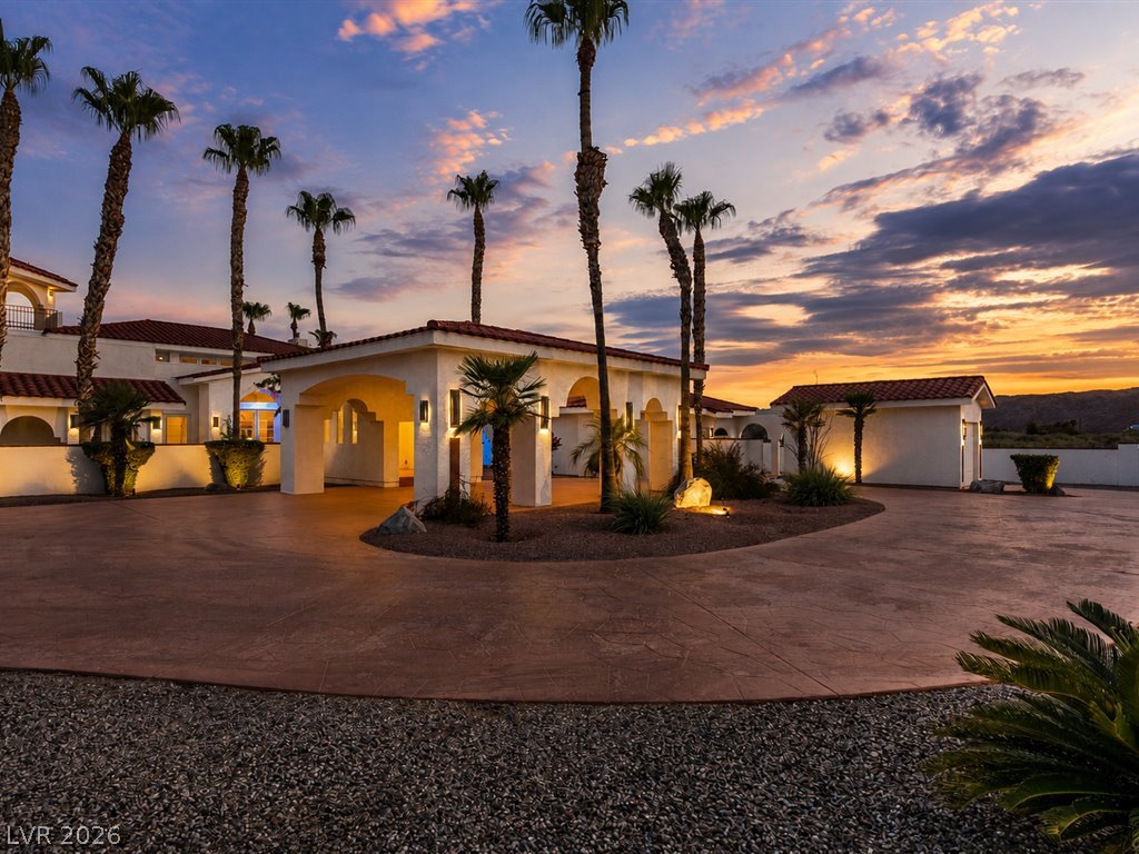 1705 West Casino Drive