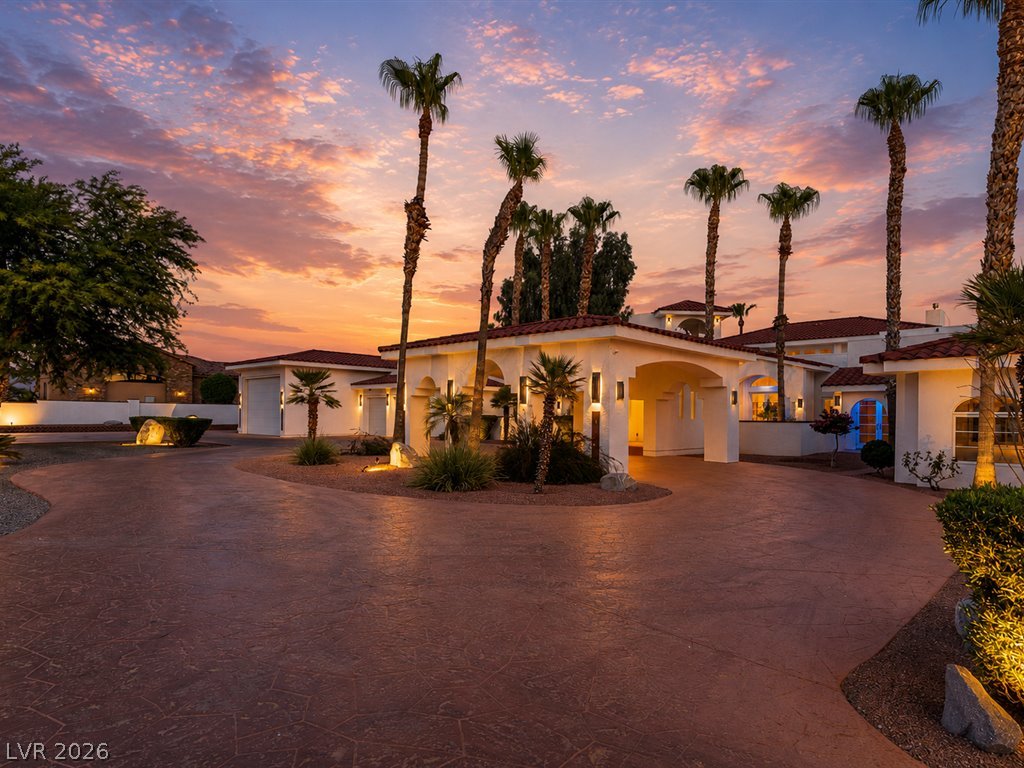 1705 West Casino Drive