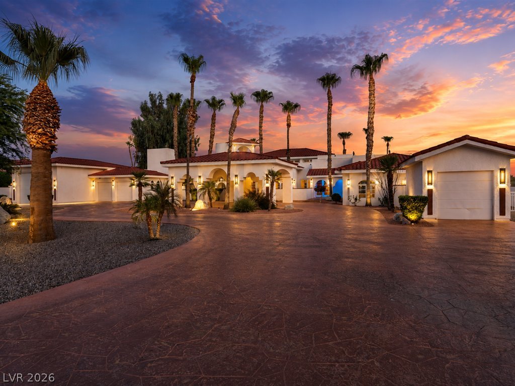 1705 West Casino Drive